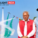 मेरठ में रविवार को एयरफोर्स के एयर शो ने शहरवासियों को रोमांच से भर दिया। न्यू इंटीग्रेटेड टाउनशिप में आयोजित इस दो दिवसीय कार्यक्रम के दूसरे दिन भारतीय वायुसेना की सूर्यकिरण एयरोबैटिक टीम ने आसमान में ऐसे करतब दिखाए कि हजारों दर्शक अपनी नजरें विमानों से हटा नहीं सके। शो के दौरान 9 हॉक MK-132 विमानों ने एक साथ उड़ान भरकर शानदार फॉर्मेशन बनाए। विमानों ने बेहद कम ऊंचाई पर उड़ते हुए हवा में दिल का आकार बनाया। इसके साथ ही धुएं की लकीरों के जरिए आसमान में तिरंगे का रंग उकेरा गया। यह दृश्य देखने के लिए बड़ी संख्या में लोग मौके पर मौजूद रहे। कुछ ही मीटर की दूरी पर उड़ते दिखे विमान सूर्यकिरण टीम के पायलटों ने करीब 30 मिनट तक अलग-अलग एयरोबैटिक फॉर्मेशन और स्टंट प्रस्तुत किए। कई मौकों पर विमान एक-दूसरे से बेहद कम दूरी पर उड़ते नजर आए। कभी विमान तेजी से नीचे की ओर आते तो अगले ही पल ऊंचाई पकड़ लेते। दो विमानों के आमने-सामने से गुजरने वाले करतब ने दर्शकों में खासा रोमांच पैदा किया। एयर शो के दौरान मैदान में मौजूद करीब 50 हजार दर्शकों ने तालियों और सीटियों से पायलटों का उत्साह बढ़ाया। कार्यक्रम स्थल 'भारत माता की जय' और 'जय हिंद' के नारों से गूंजता रहा। हिंडन एयरबेस से भरी उड़ान सूर्यकिरण एयरोबैटिक टीम के 9 हॉक MK-132 विमानों ने गाजियाबाद के हिंडन एयरबेस से उड़ान भरकर मेरठ में आयोजित एयर शो में हिस्सा लिया। दो दिन तक चले इस कार्यक्रम को देखने के लिए मेरठ के अलावा आसपास के क्षेत्रों से भी बड़ी संख्या में लोग पहुंचे। कार्यक्रम में केंद्रीय रक्षा राज्य मंत्री संजय सेठ, उत्तर प्रदेश सरकार के मंत्री सोमेंद्र तोमर और भाजपा सांसद लक्ष्मीकांत वाजपेयी भी मौजूद रहे। मेरठ के जिलाधिकारी और वरिष्ठ पुलिस अधीक्षक ने भी परिवार के साथ एयर शो देखा। मेरठ के तीन पायलटों की रही खास भूमिका इस एयर शो की खास बात यह रही कि सूर्यकिरण टीम में मेरठ से जुड़े तीन पायलट भी शामिल थे। स्क्वाड्रन लीडर अमन गोयल और स्क्वाड्रन लीडर राहुल सिंह ने हवा में विमानों को कमान संभाली, जबकि स्क्वाड्रन लीडर शरद गोयल ने जमीन से पूरे शो के संचालन और समन्वय की जिम्मेदारी संभाली। एयर शो देखने पहुंचे लोगों को जाम ने रोका कार्यक्रम को लेकर लोगों में जबरदस्त उत्साह था, लेकिन भारी भीड़ के कारण ट्रैफिक व्यवस्था भी प्रभावित हुई। करीब 2 किलोमीटर लंबा जाम लगने से कई लोग एयर शो के ग्राउंड तक नहीं पहुंच सके। ऐसे में लोगों ने सड़क और रास्ते में रुककर ही आसमान में हो रहे एयरोबैटिक प्रदर्शन का आनंद लिया। मेरठ का यह एयर शो शहरवासियों के लिए यादगार बन गया। आसमान में लड़ाकू विमानों की तेज रफ्तार, शानदार फॉर्मेशन, तिरंगे की आकृति और सूर्यकिरण टीम के पायलटों के करतब ने कार्यक्रम को खास बना दिया।